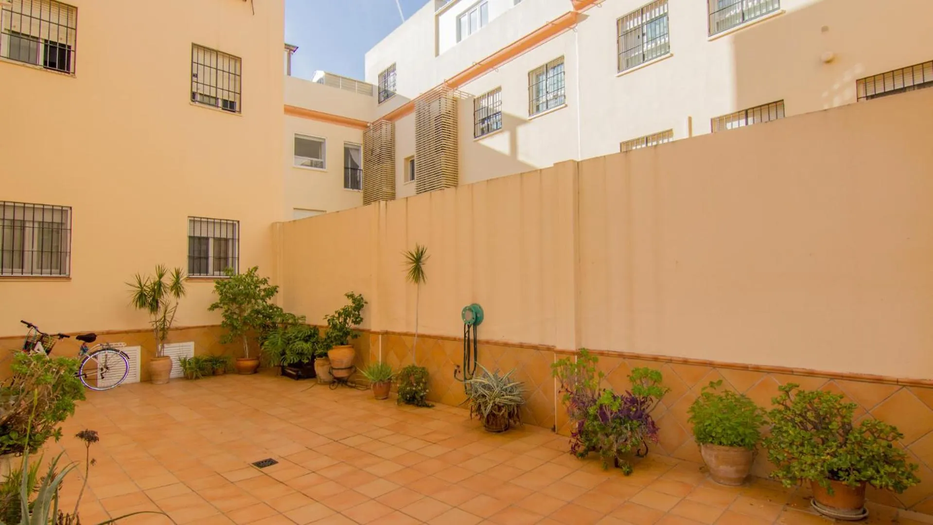 Rentalsevilla Arrayan Apartment Seville
